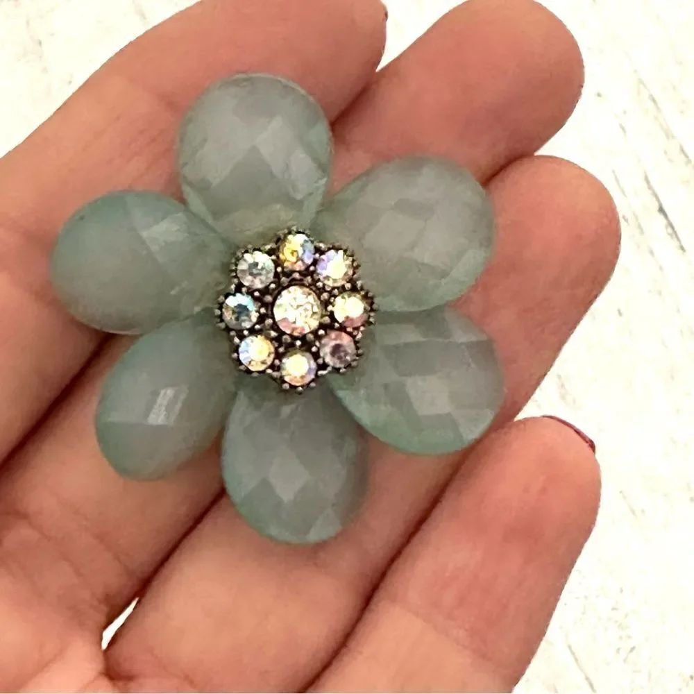 Blue flower rhinestone ring